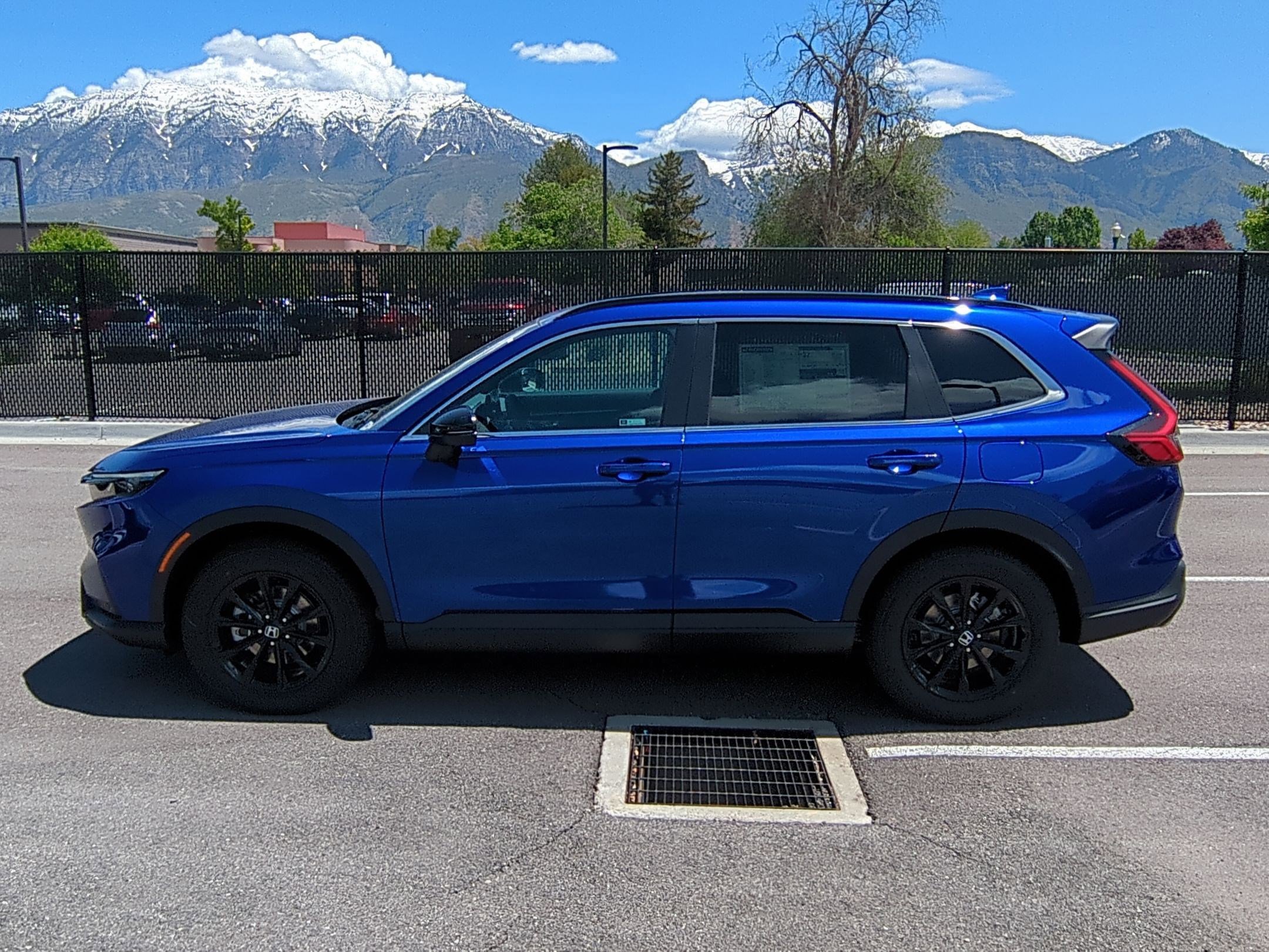 2025 Honda CR-V Hybrid Sport-L photo 6