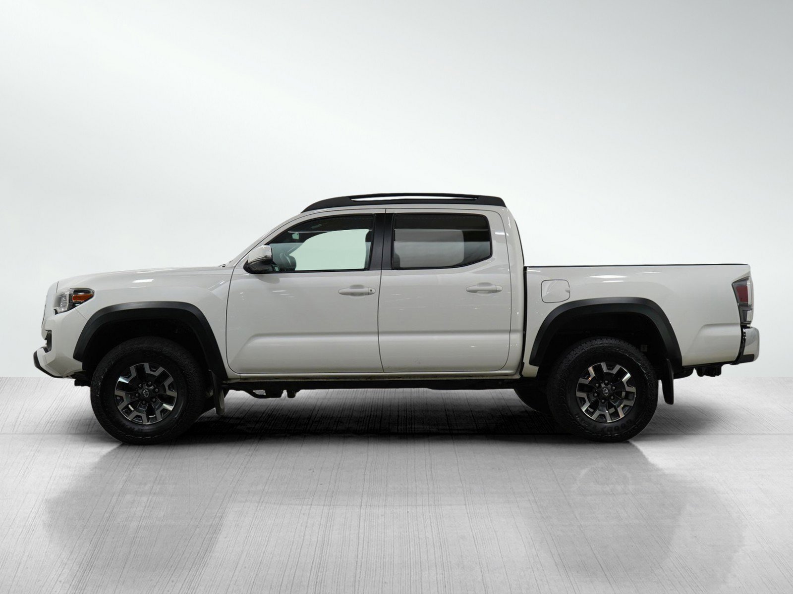 Used 2021 Toyota Tacoma TRD Off Road with VIN 3TMCZ5ANXMM377402 for sale in Bloomington, Minnesota