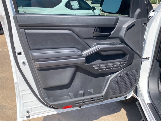 2025 Toyota Tacoma SR5 4x4 Double Cab photo 13