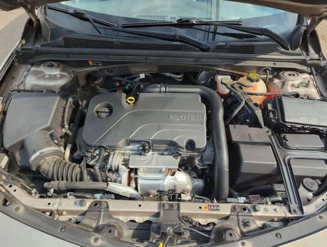 2022 Chevrolet Malibu 1LT photo 19