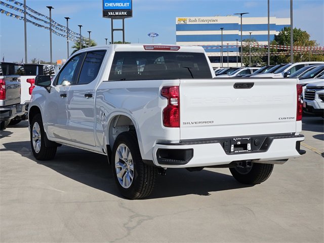 2026 Chevrolet Silverado 1500 Custom photo 4