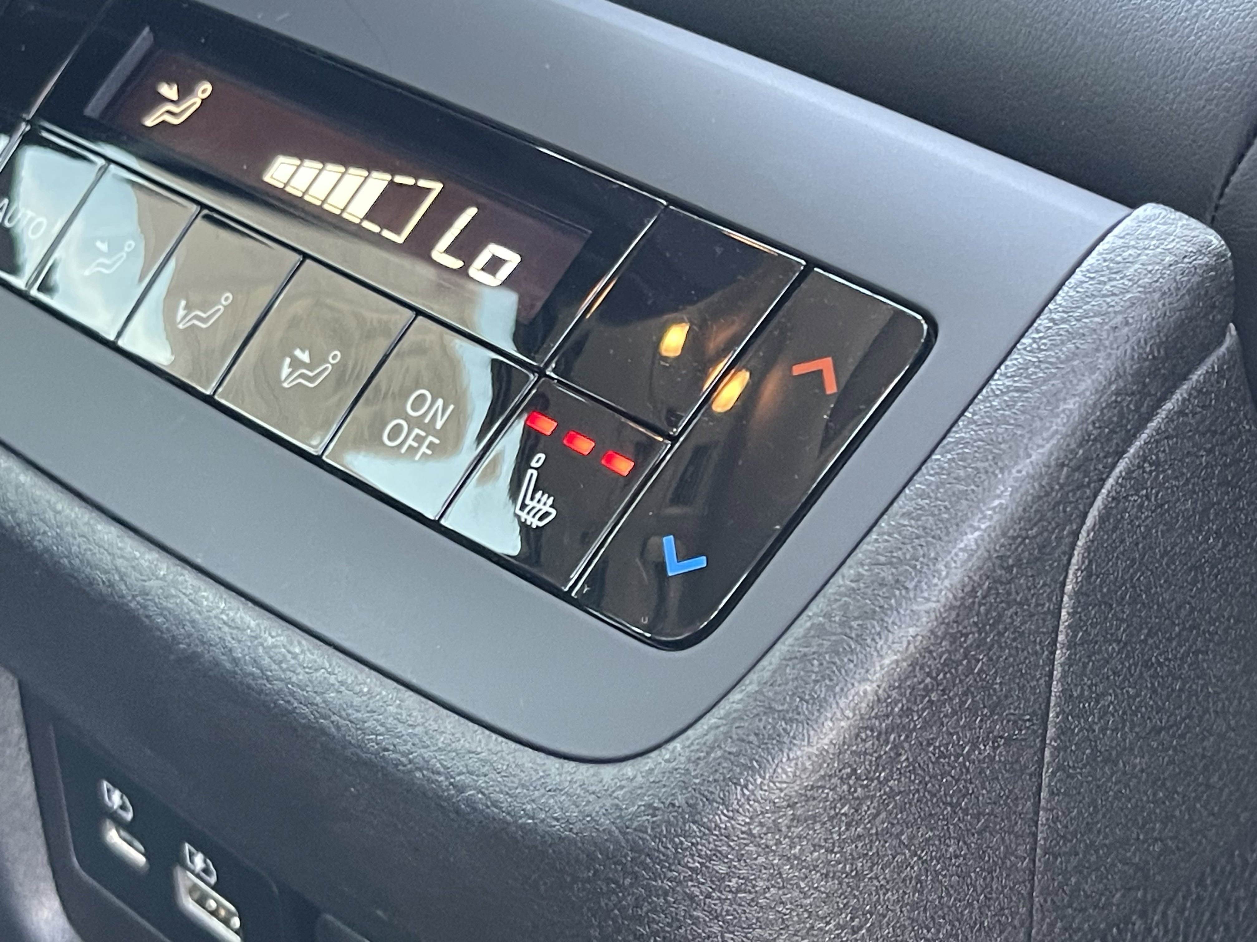 2024 Nissan Pathfinder Platinum photo 18