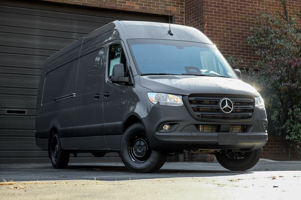 2026 Mercedes-Benz Sprinter Cargo Van Base's photo