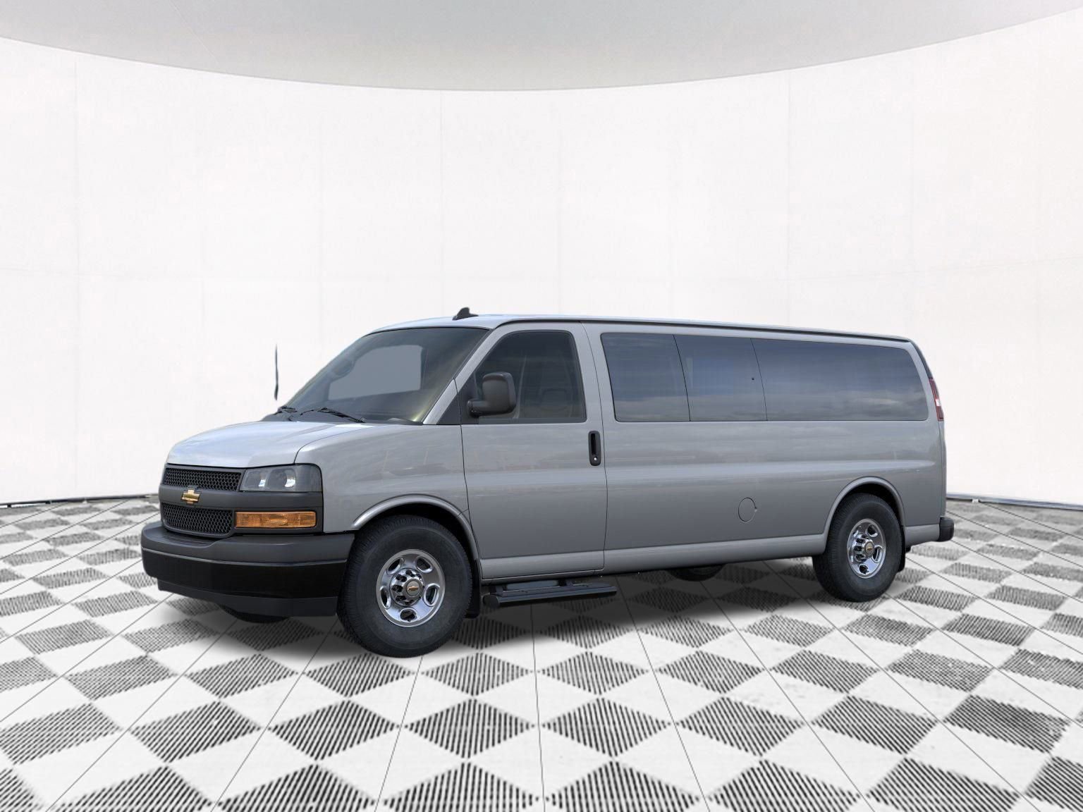 2025 Chevrolet Express Passenger 3500 photo 4