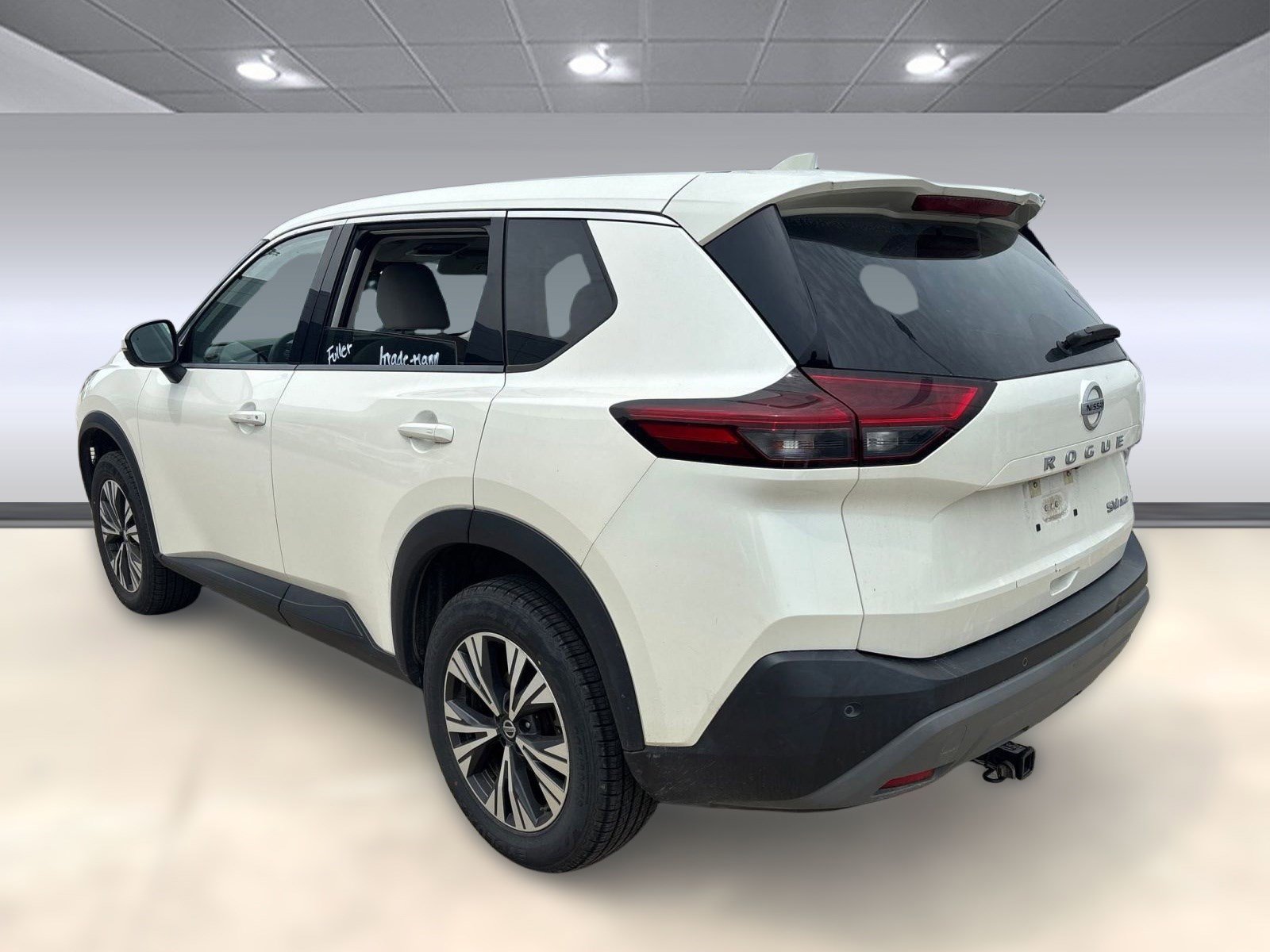 2021 Nissan Rogue SV photo 3