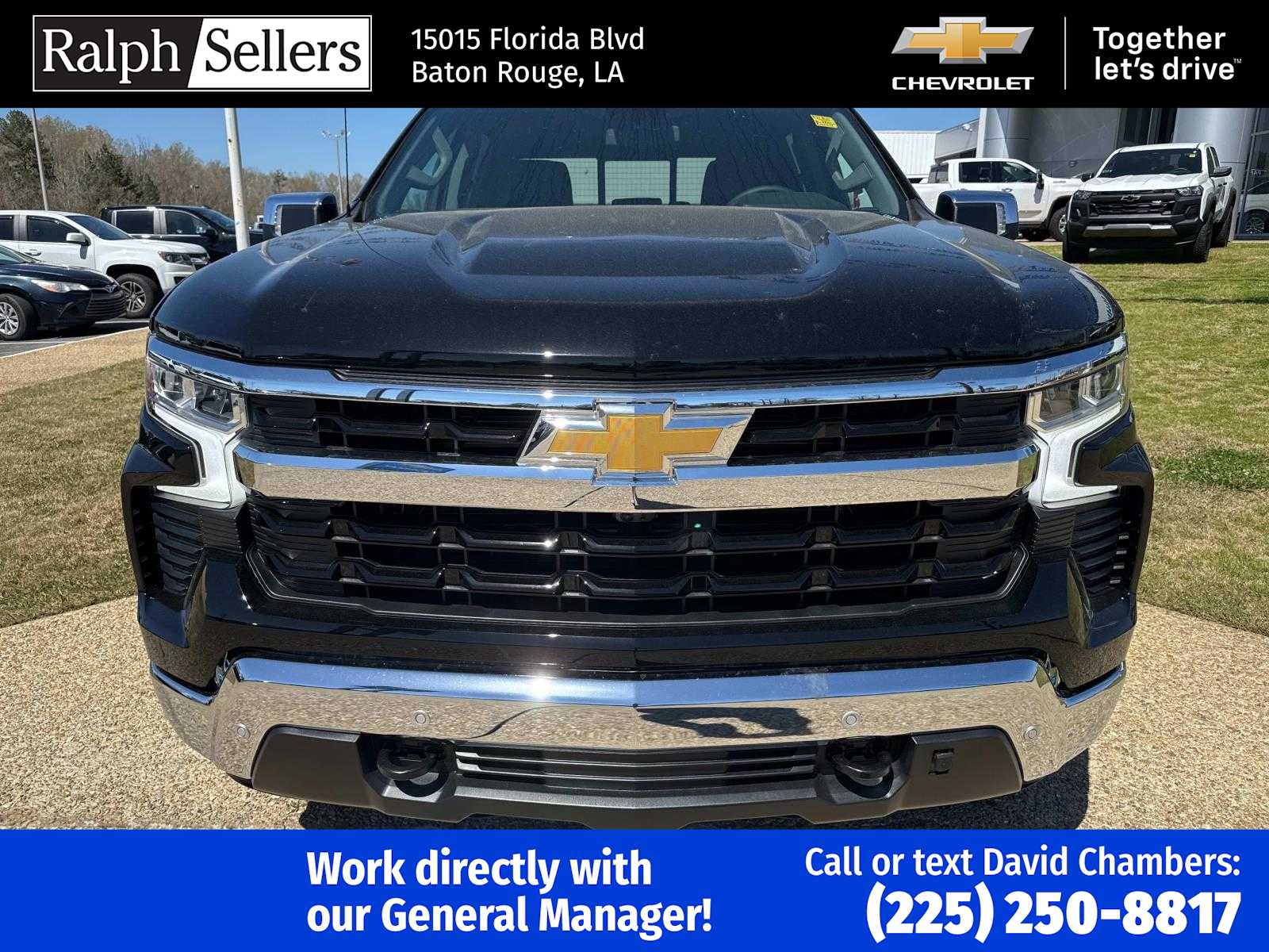 2025 Chevrolet Silverado 1500 LT photo 2