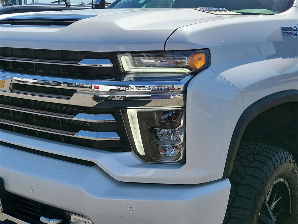 2022 Chevrolet Silverado 2500HD High Country photo 32