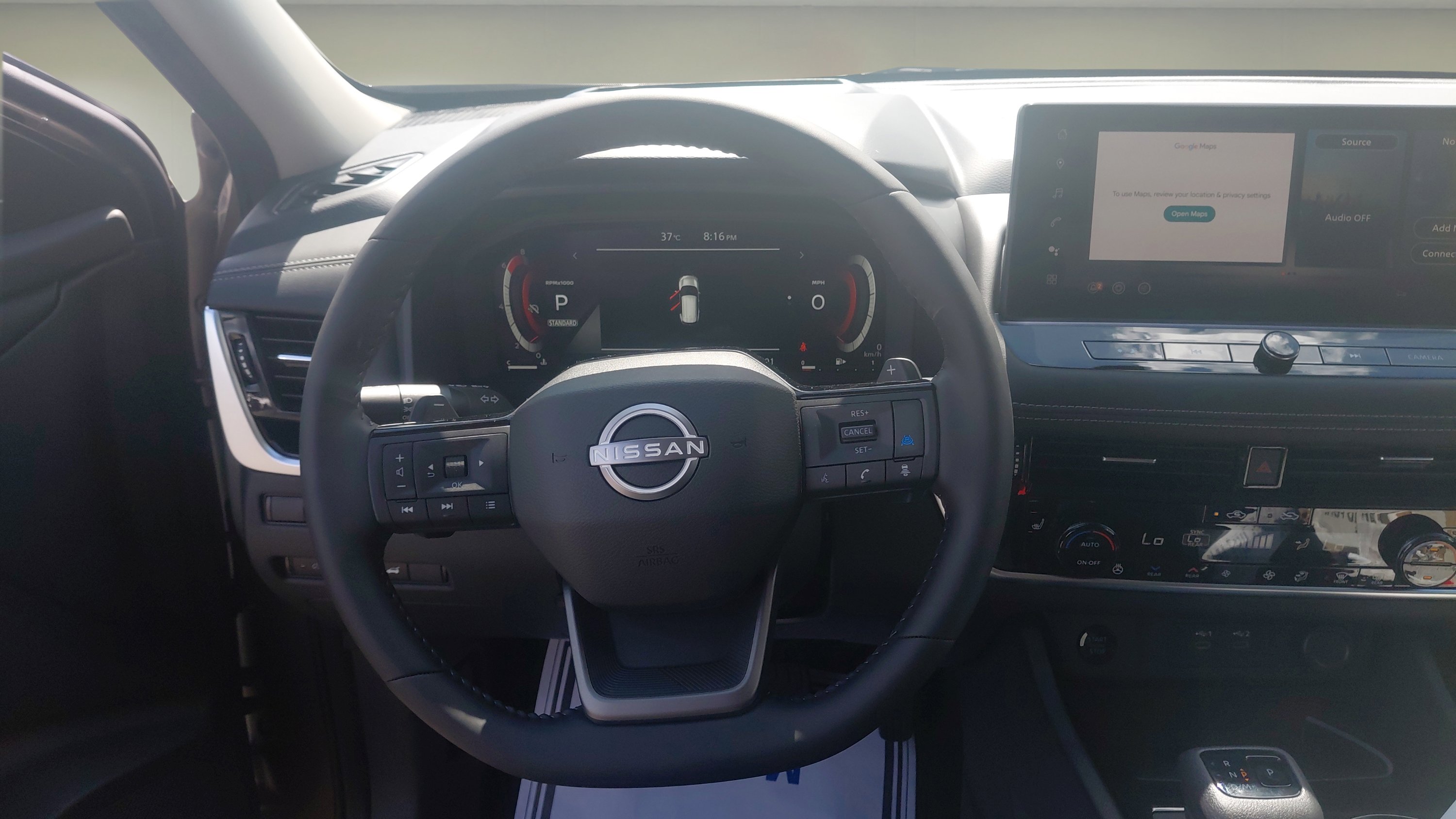 2025 Nissan Rogue SL photo 7