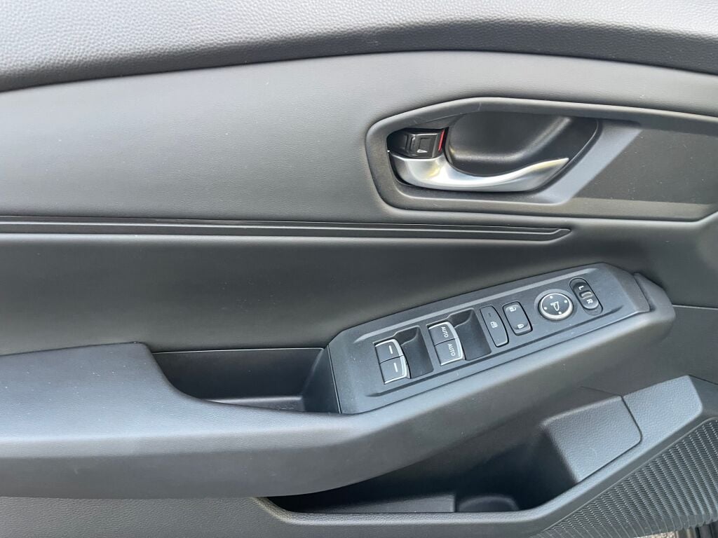2023 Honda Accord EX photo 10