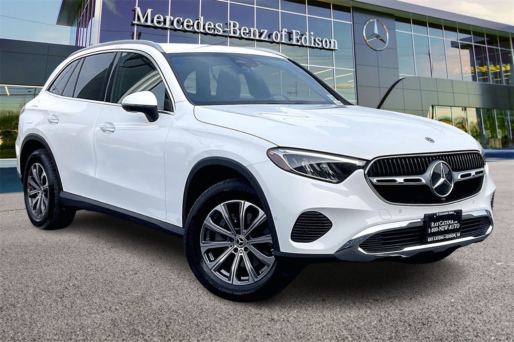 2024 Mercedes-Benz GLC GLC 300's photo