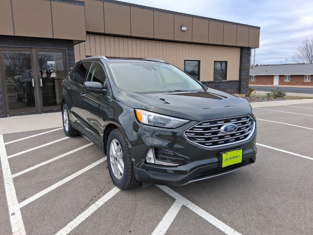 2022 Ford Edge SEL photo 3