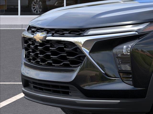 2025 Chevrolet Trax LT photo 8