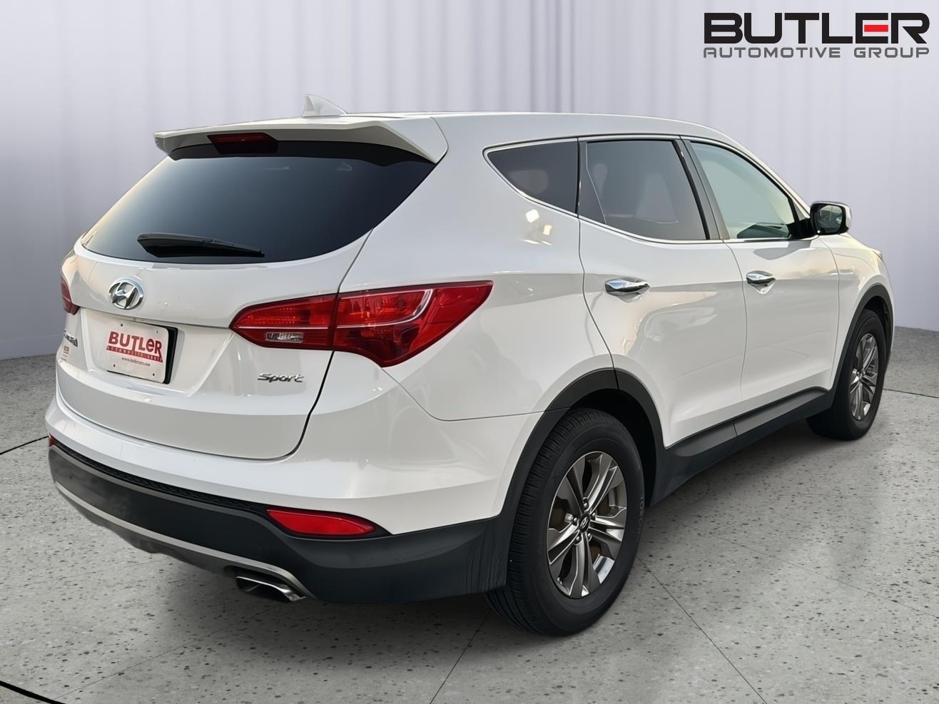 2015 Hyundai Santa Fe Sport GL photo 2