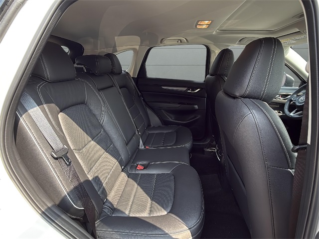 2025 Mazda CX-5 2.5 S Preferred photo 13