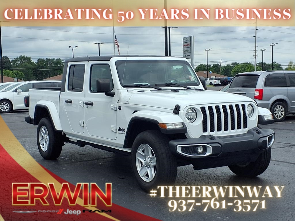 2023 Jeep Gladiator Sport S's photo