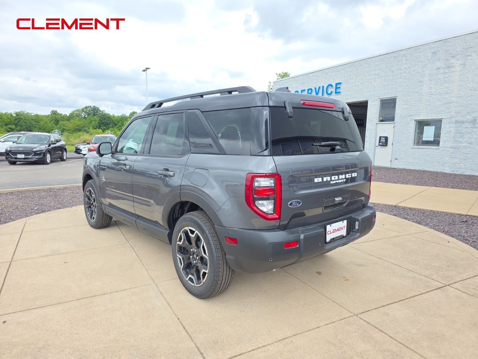 2025 Ford Bronco Sport Outer Banks photo 3