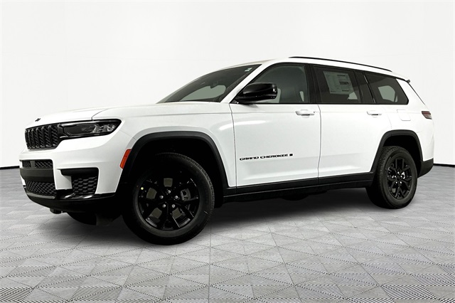 2025 Jeep Grand Cherokee L Altitude's photo