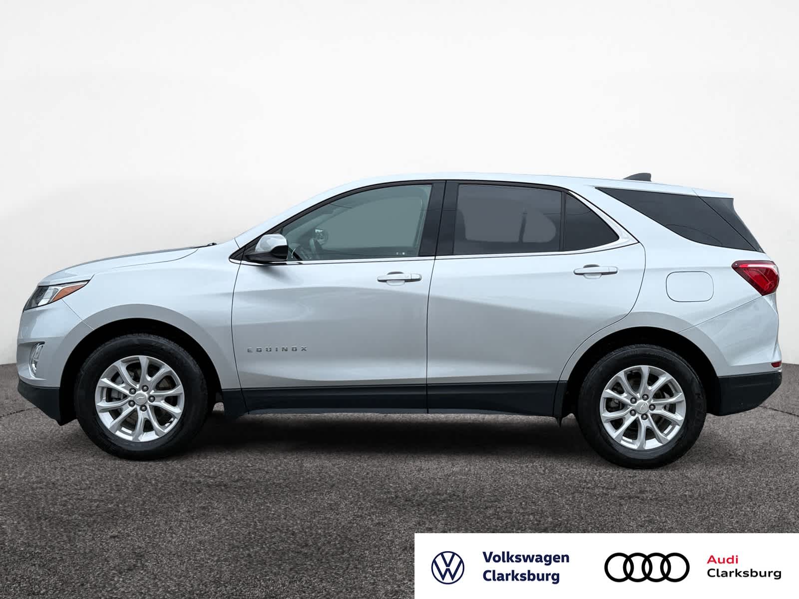Used 2020 Chevrolet Equinox LT with VIN 3GNAXJEV1LS657050 for sale in Bridgeport, WV