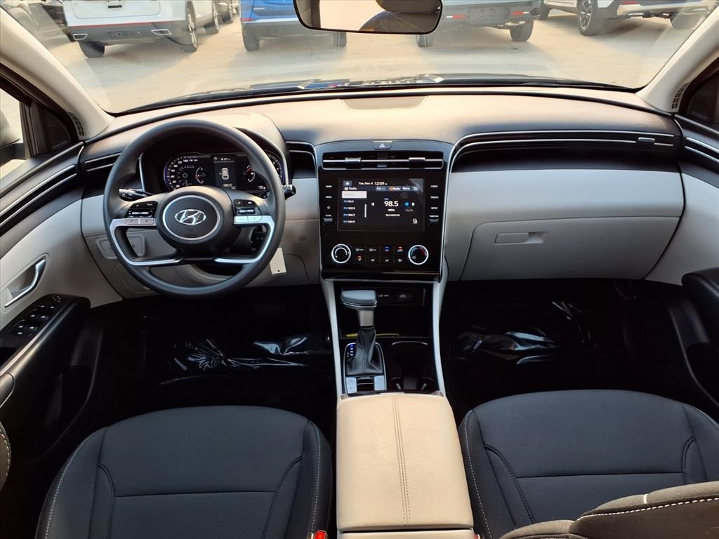 2024 Hyundai Tucson SE photo 4
