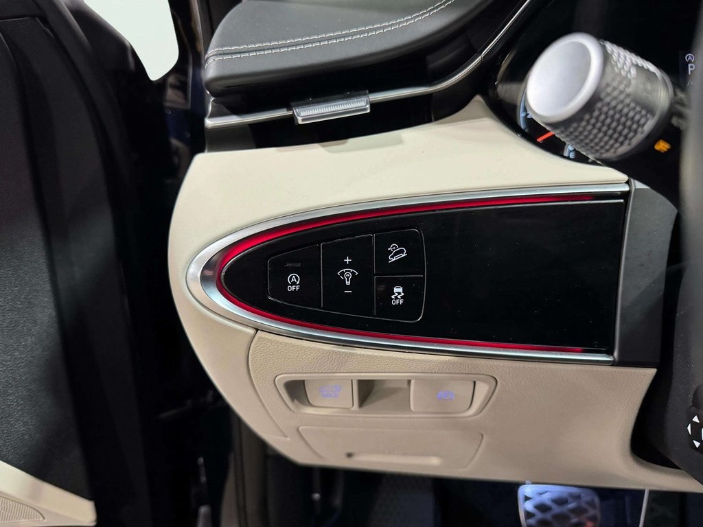 2025 Genesis GV70 3.5T Sport Advanced photo 18