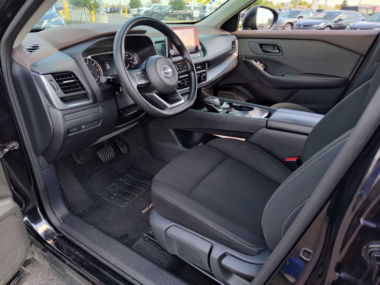 2023 Nissan Rogue S photo 2