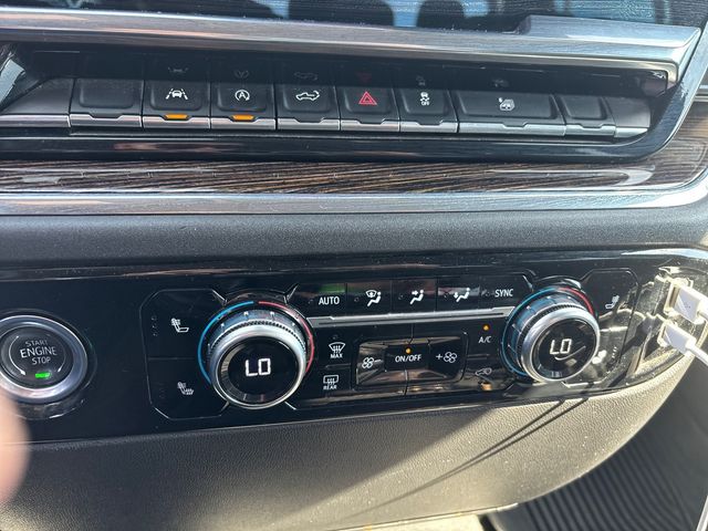 Used 2024 Gray GMC Elevation image 20