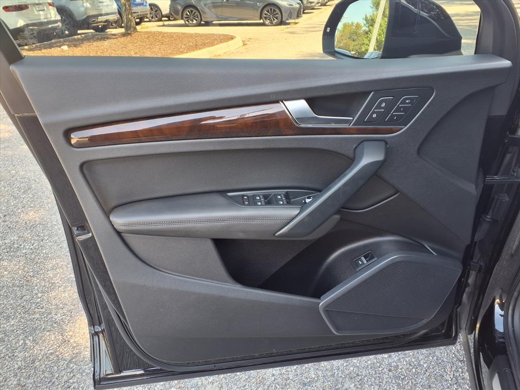 2020 Audi Q5 45 Premium Plus photo 10