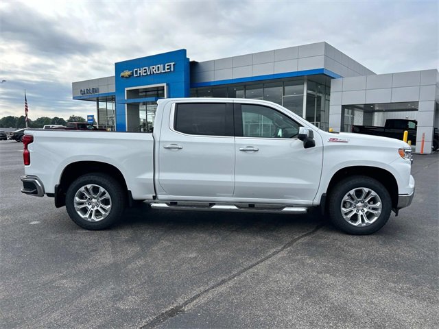 2026 Chevrolet Silverado 1500 LTZ photo 3