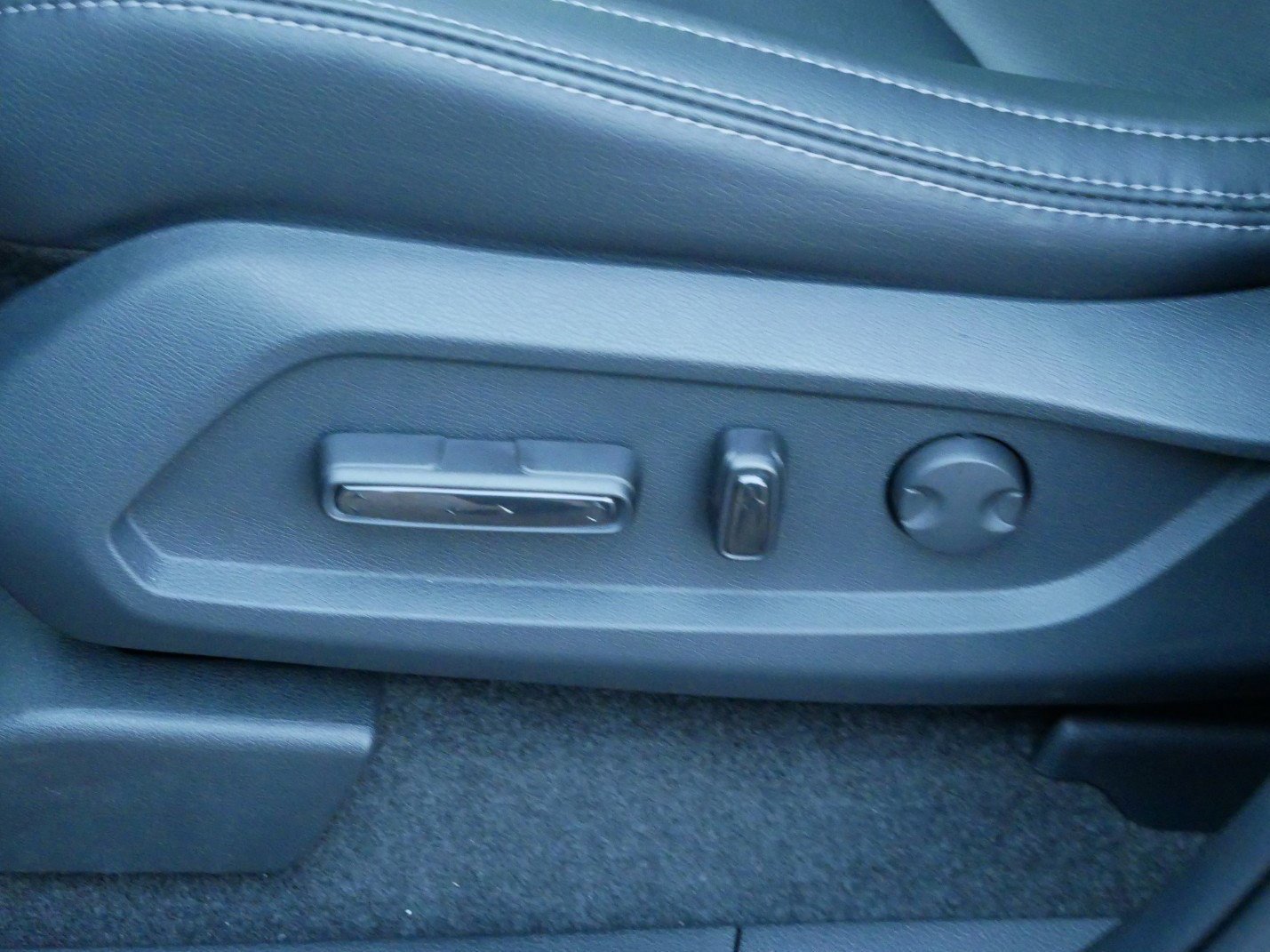 2025 Honda Pilot Touring photo 17