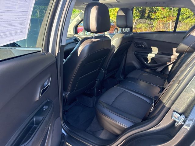 2017 Chevrolet Trax LT photo 16