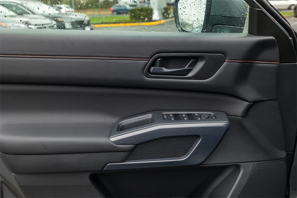 2025 Nissan Pathfinder Rock Creek photo 7