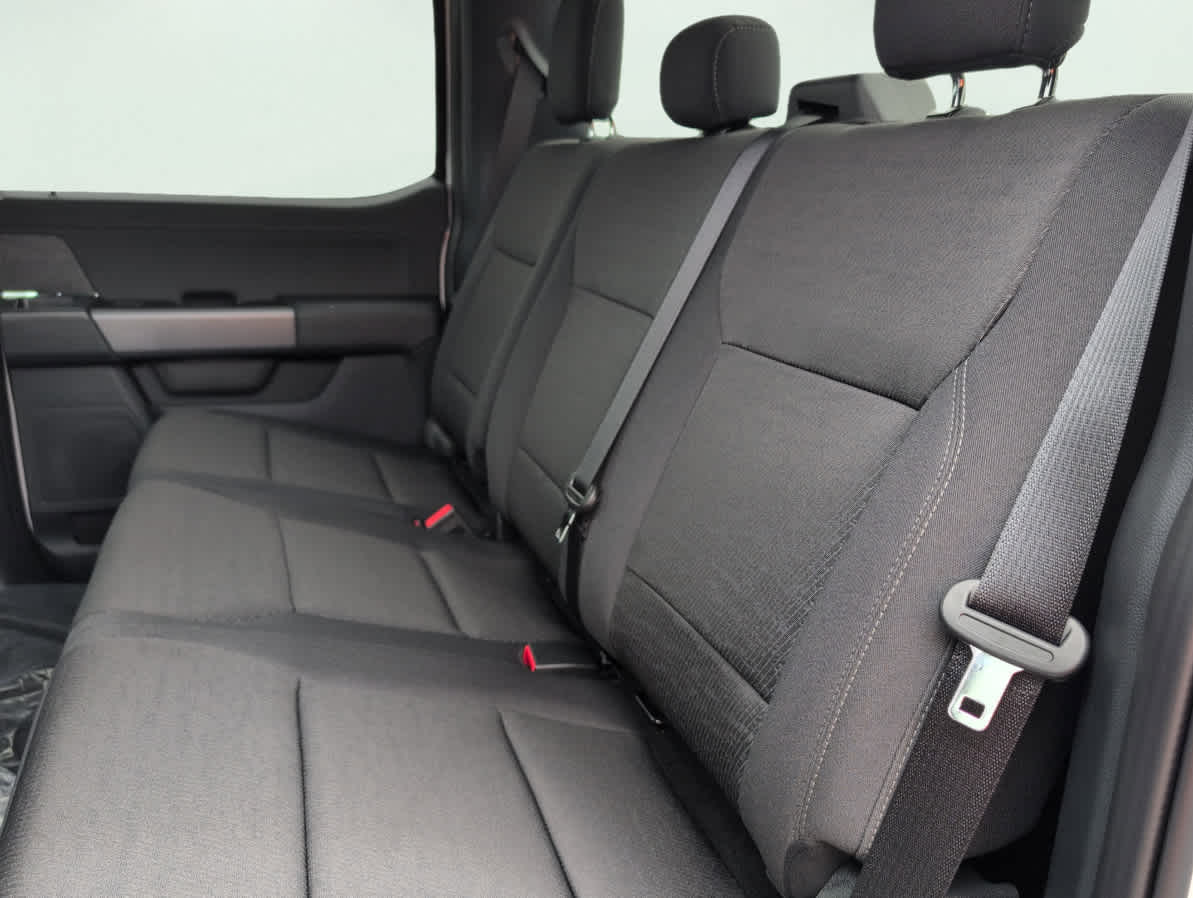 2025 Ford F-150 XLT photo 9