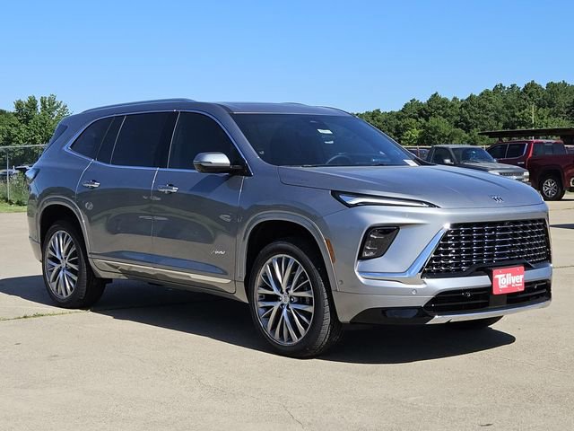 2025 Buick Enclave Avenir photo 2