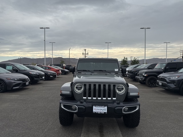 2020 Jeep Gladiator Overland photo 2