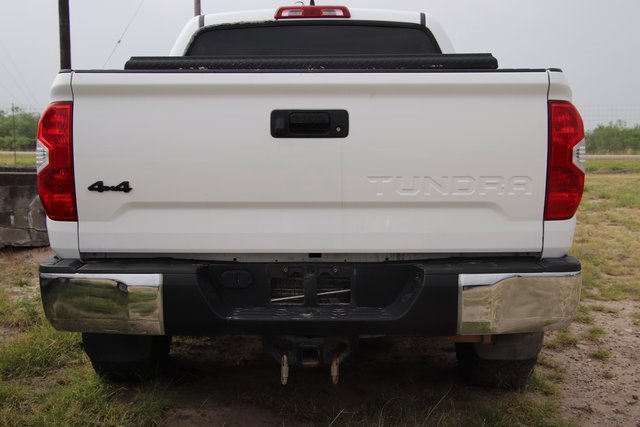2020 Toyota Tundra SR5 photo 16