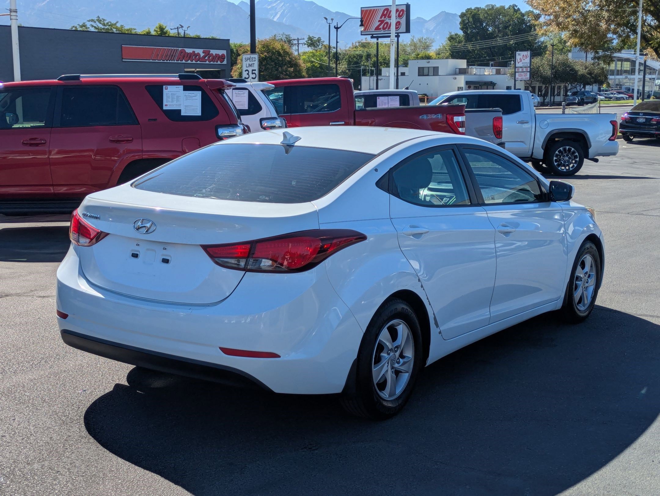 2015 Hyundai Elantra SE photo 3