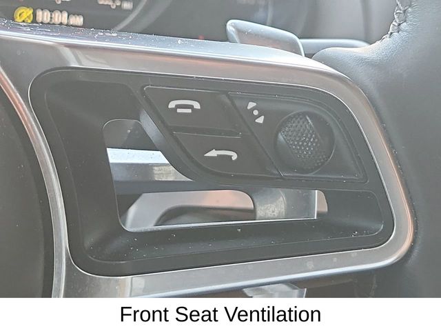 2016 Porsche Cayenne Base photo 20