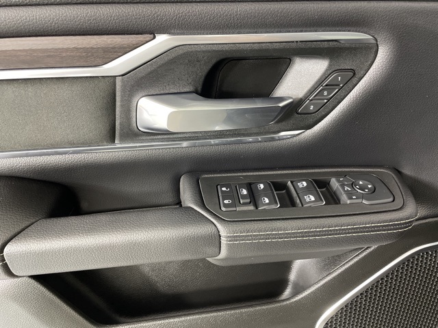 2025 Ram 1500 Laramie photo 17
