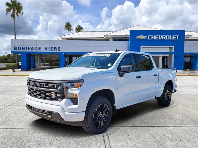 2026 Chevrolet Silverado 1500 Custom photo 3