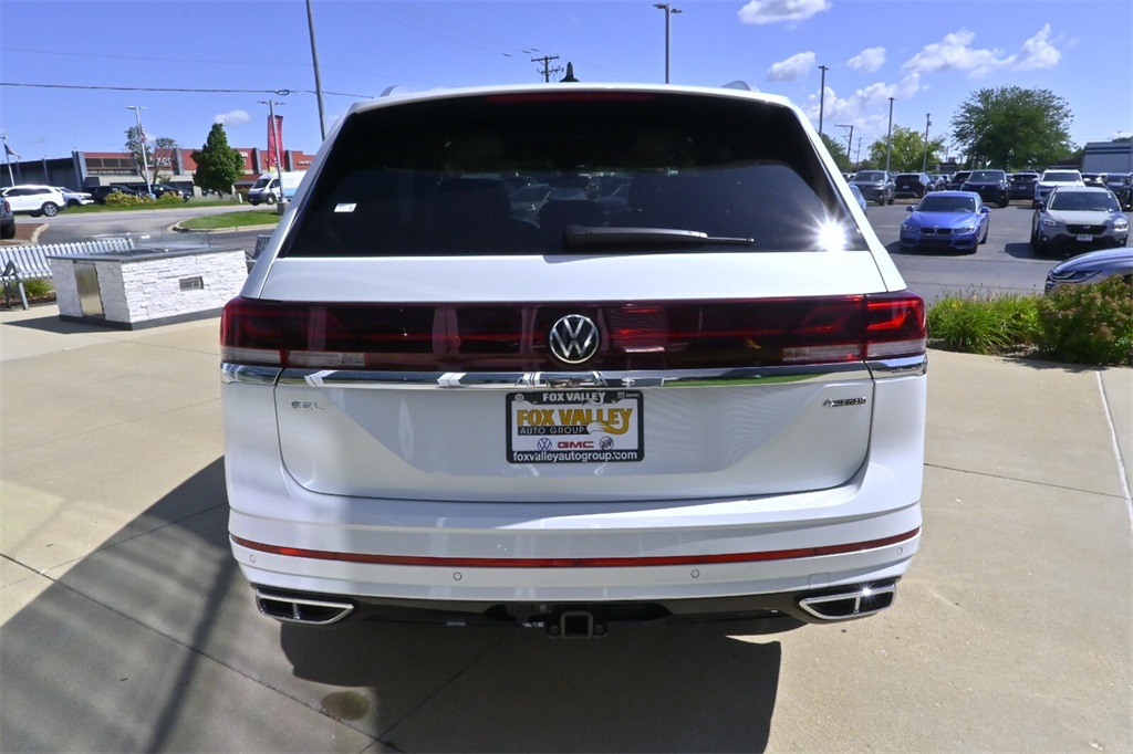 2026 Volkswagen Atlas SEL Premium R-Line photo 2