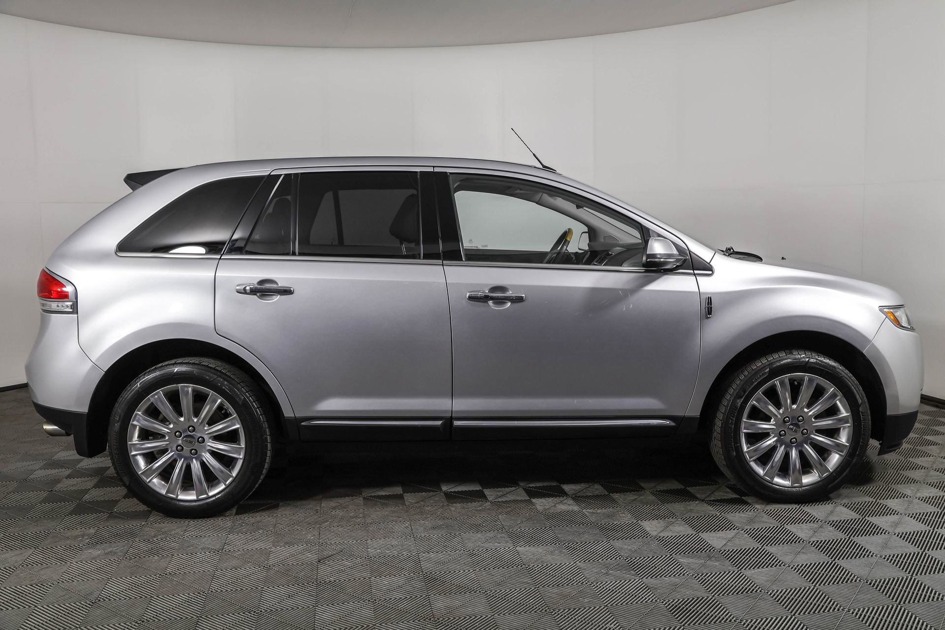 2013 Lincoln MKX photo 7