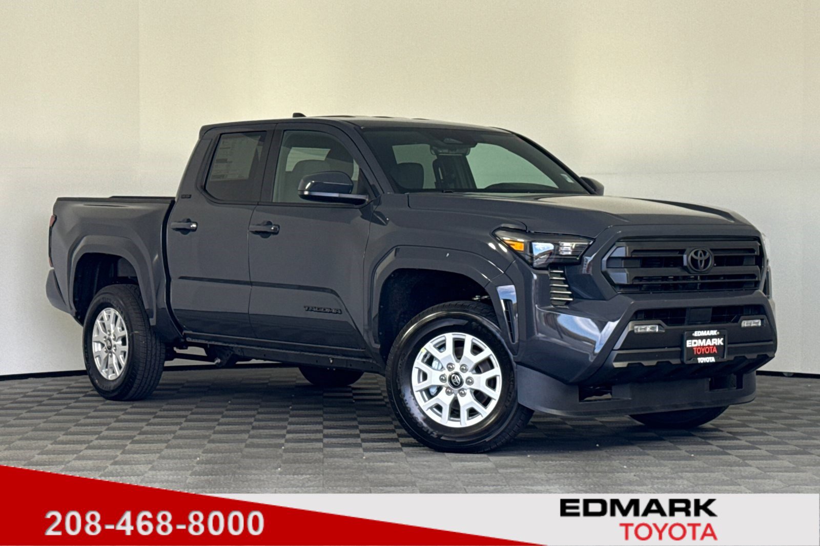 2025 Toyota Tacoma SR5's photo