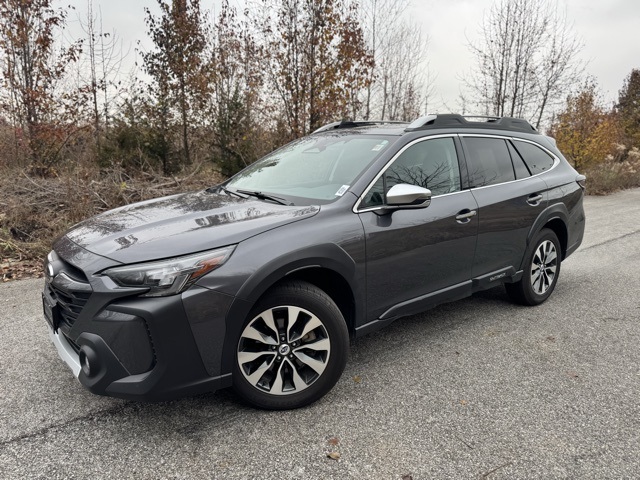 2024 Subaru Outback Touring's photo