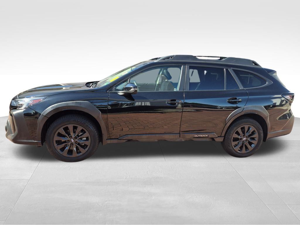 2023 Subaru Outback Onyx Edition photo 3