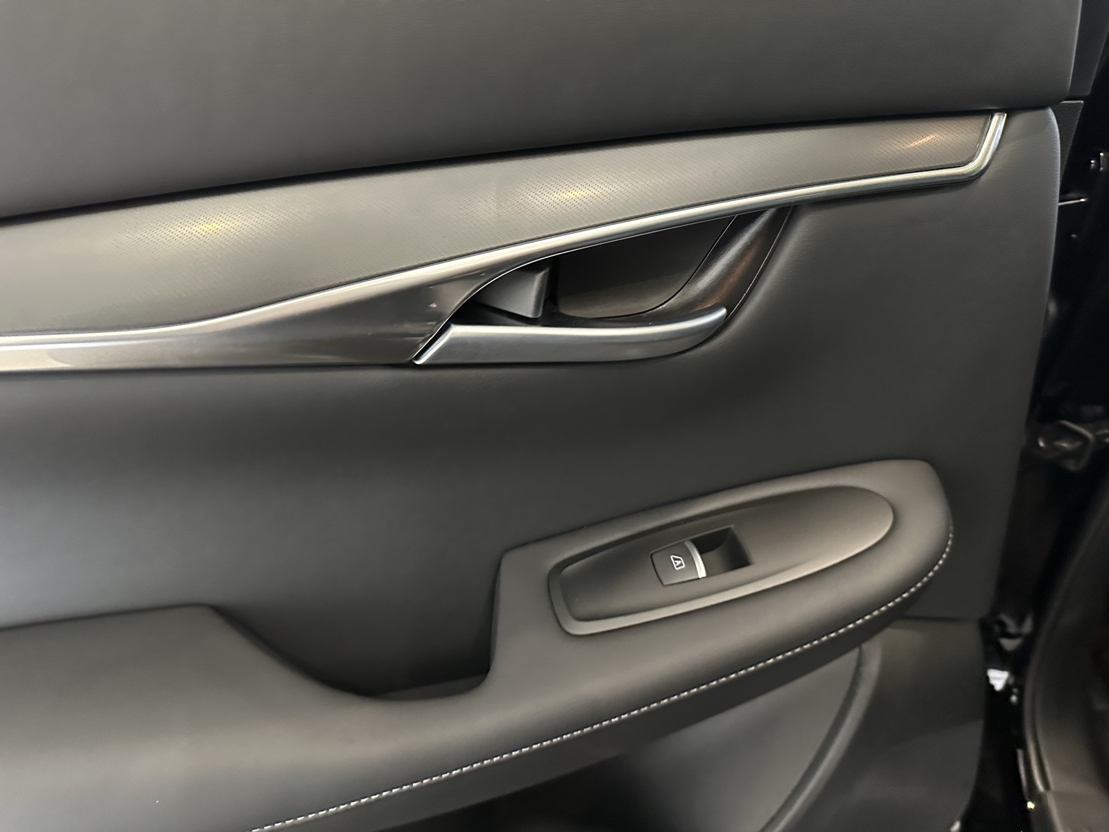 2025 Infiniti QX50 Luxe AWD photo 25