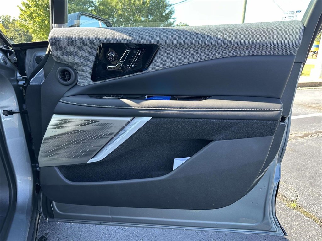 2025 Cadillac Optiq Sport photo 8