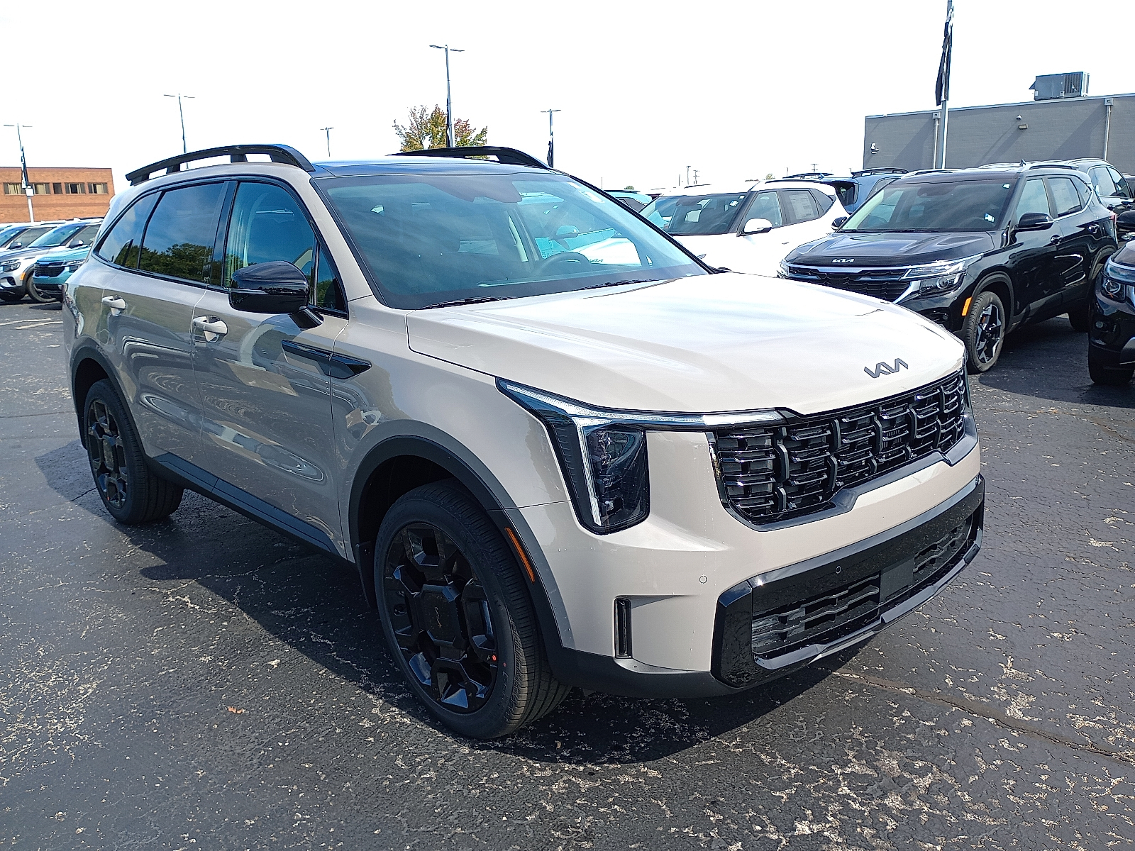 2026 Kia Sorento X-Line EX's photo