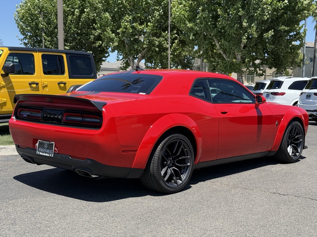 2022 Dodge Challenger R/T Scat Pack Widebody photo 3