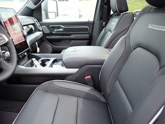 2025 Ram 1500 Laramie photo 11