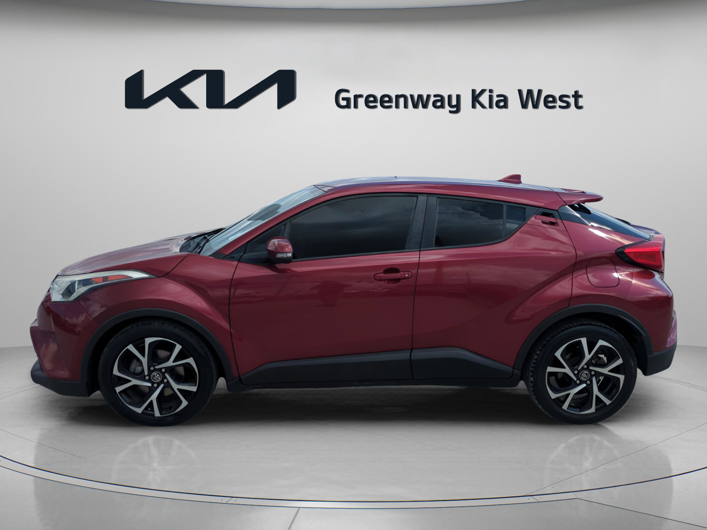 2018 Toyota C-HR XLE photo 4